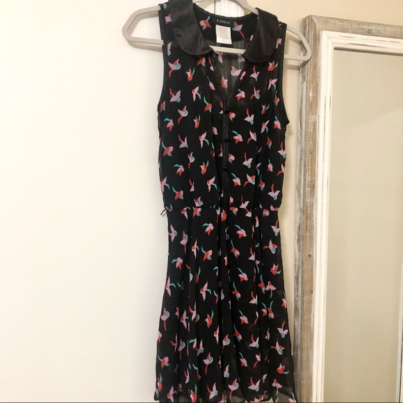 B.Darlin sleeveless Peter Pan collar button dress - Picture 2 of 10